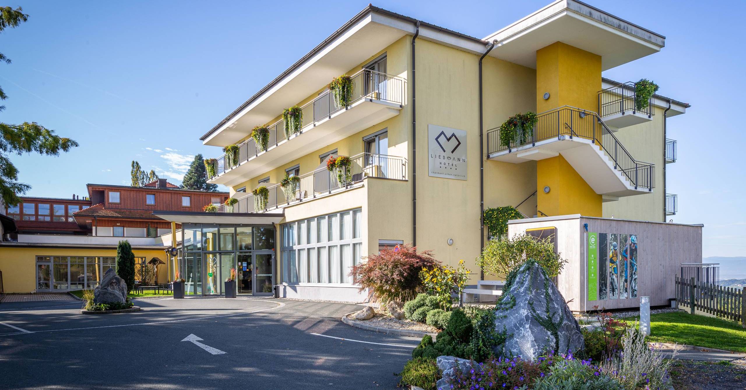 Exterior view of the 4* Hotel Liebmann in Styria